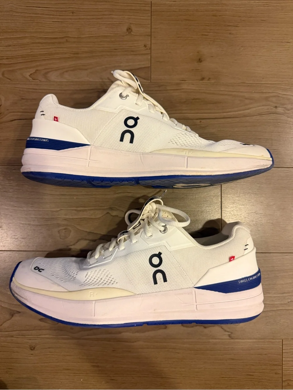 On Running The Roger Pro - White/Blue
